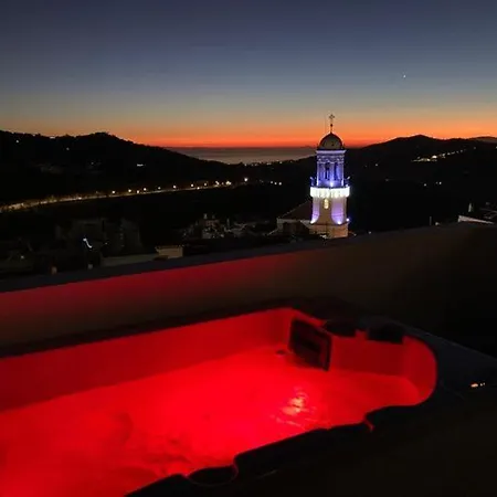 Сasa de vacaciones Casa Millantú - Cosy House With Rooftop Jacuzzi